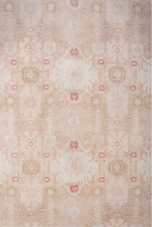 Antique Sivas Area Rug (6' x 9')